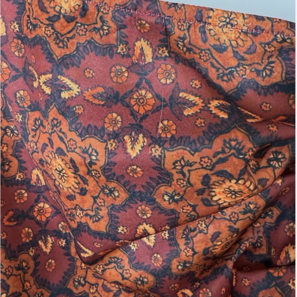 Stylish Brown Patterned Top - Picture 2 of 2